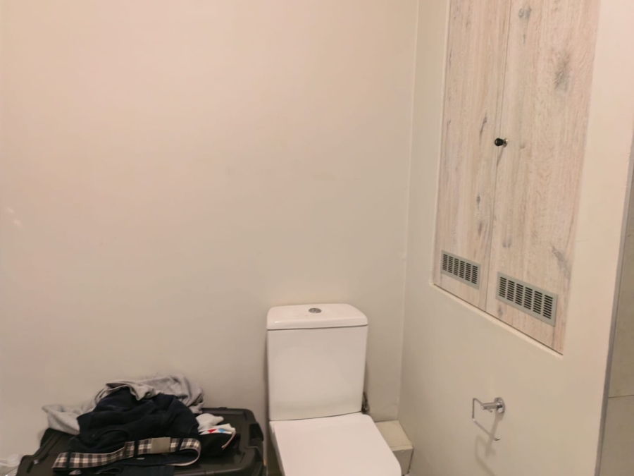 2 Bedroom Property for Sale in Vorna Valley Gauteng