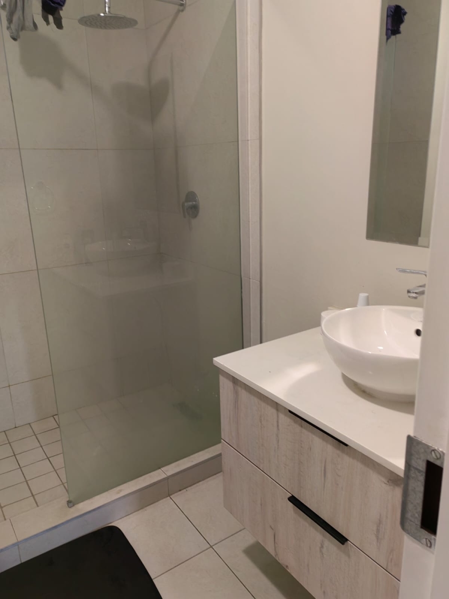 2 Bedroom Property for Sale in Vorna Valley Gauteng