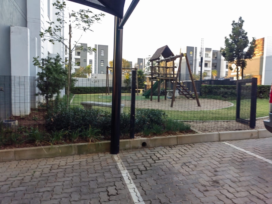 2 Bedroom Property for Sale in Vorna Valley Gauteng