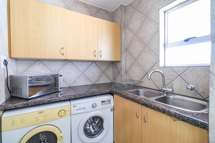 1 Bedroom Property for Sale in Morningside Gauteng