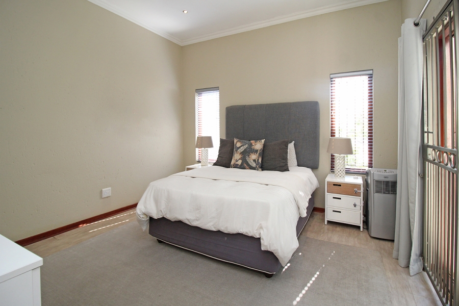 3 Bedroom Property for Sale in Broadacres Gauteng