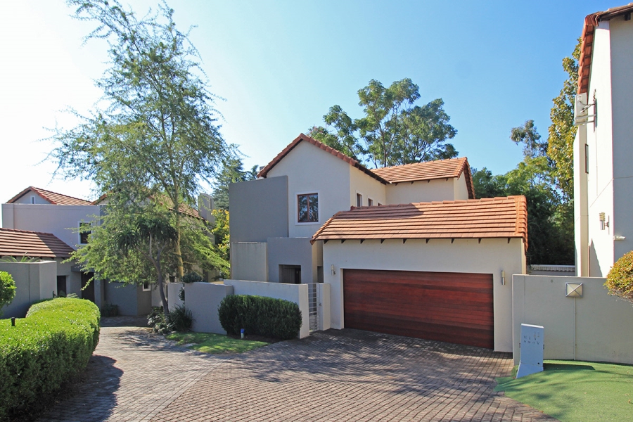 3 Bedroom Property for Sale in Broadacres Gauteng