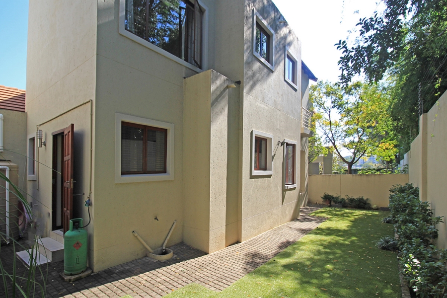 3 Bedroom Property for Sale in Broadacres Gauteng