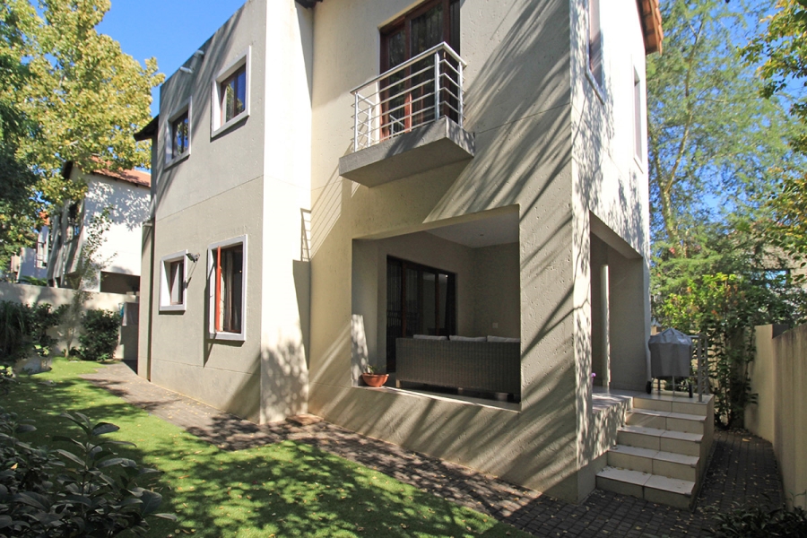 3 Bedroom Property for Sale in Broadacres Gauteng