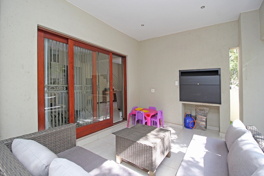 3 Bedroom Property for Sale in Broadacres Gauteng
