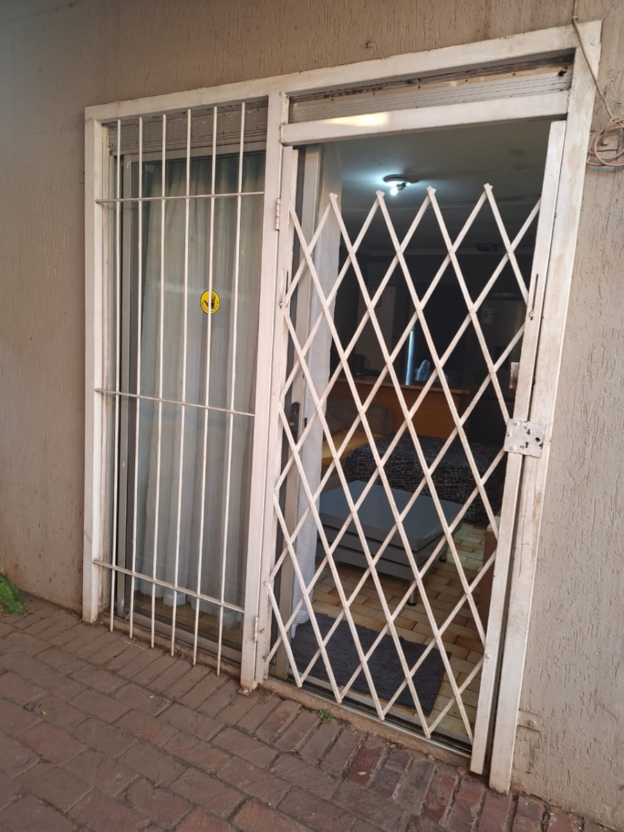 6 Bedroom Property for Sale in Capital Park Gauteng