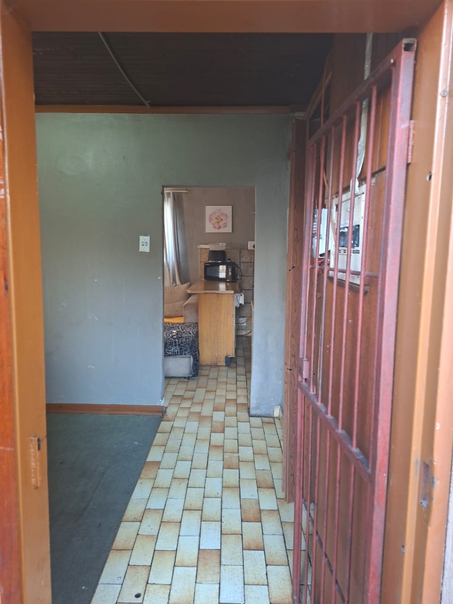 6 Bedroom Property for Sale in Capital Park Gauteng