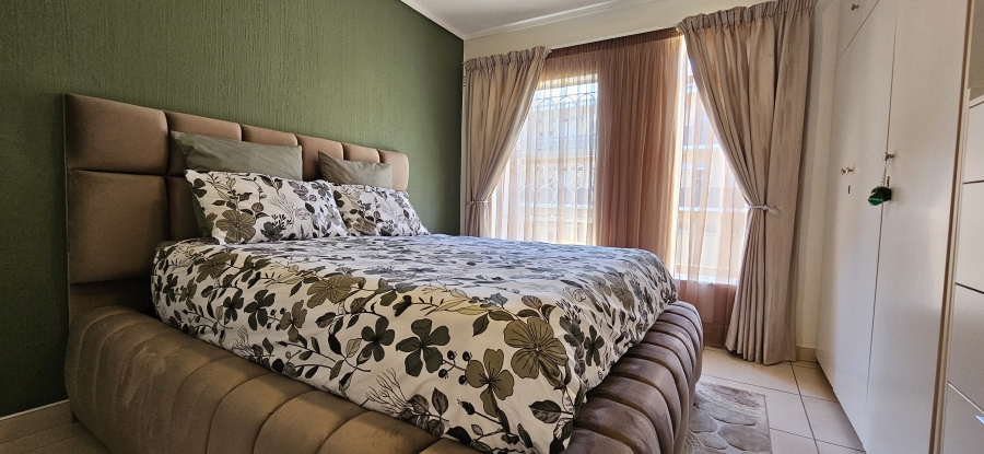 2 Bedroom Property for Sale in Three Rivers Proper Gauteng