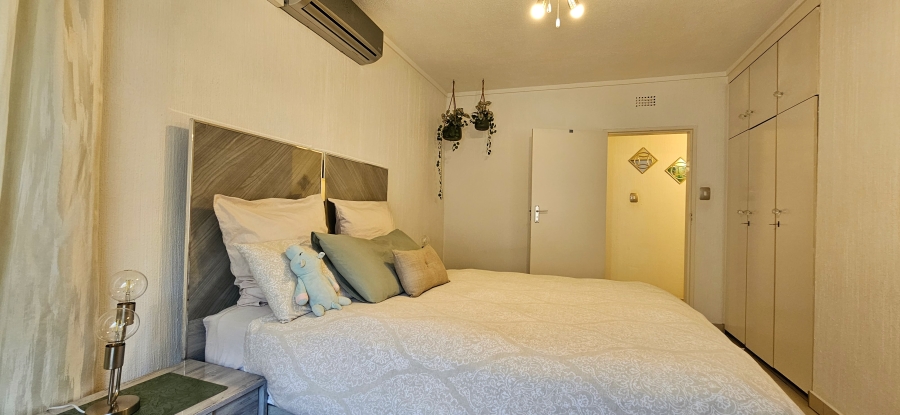 2 Bedroom Property for Sale in Three Rivers Proper Gauteng