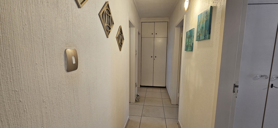 2 Bedroom Property for Sale in Three Rivers Proper Gauteng
