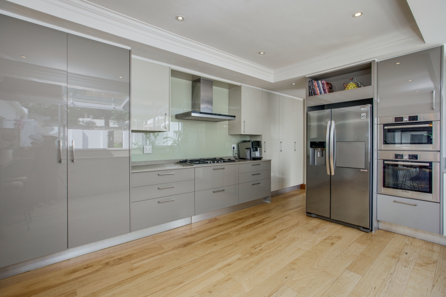 5 Bedroom Property for Sale in Bryanston Gauteng