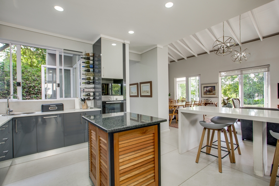 5 Bedroom Property for Sale in Bryanston Gauteng