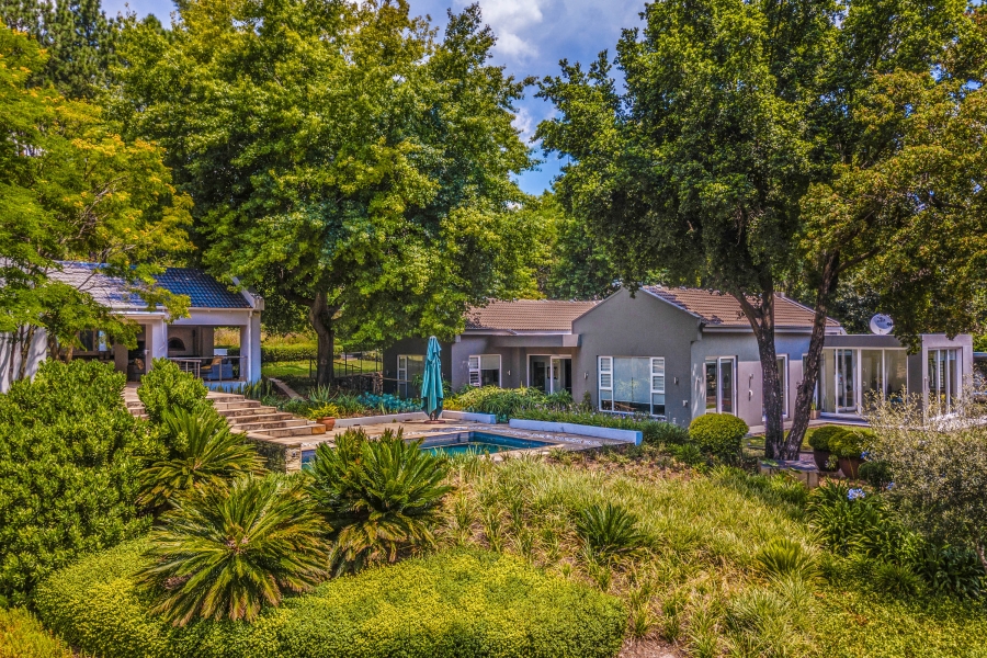 5 Bedroom Property for Sale in Bryanston Gauteng