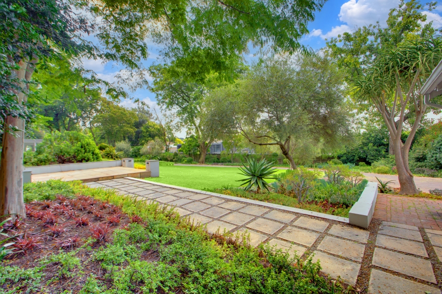5 Bedroom Property for Sale in Bryanston Gauteng