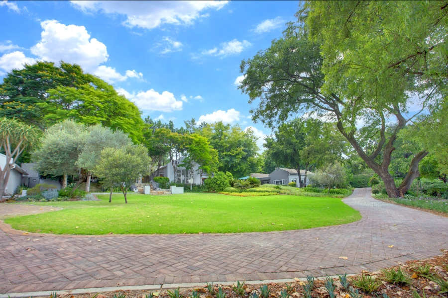 5 Bedroom Property for Sale in Bryanston Gauteng