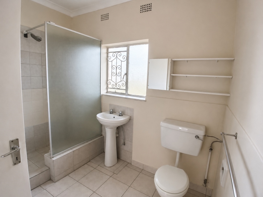 To Let 2 Bedroom Property for Rent in Rosettenville Gauteng