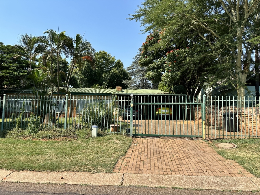 3 Bedroom Property for Sale in Tileba Gauteng