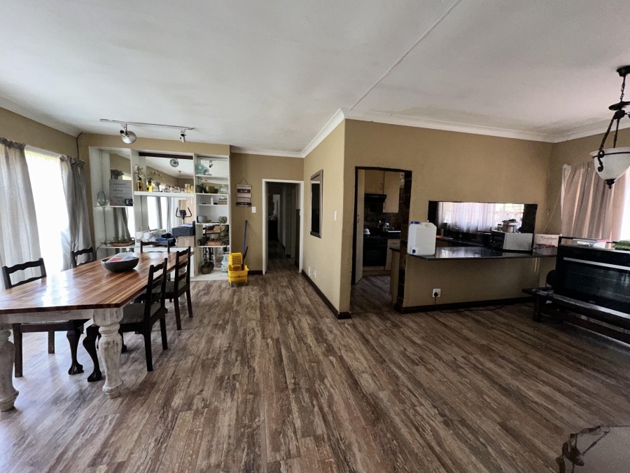 3 Bedroom Property for Sale in Tileba Gauteng