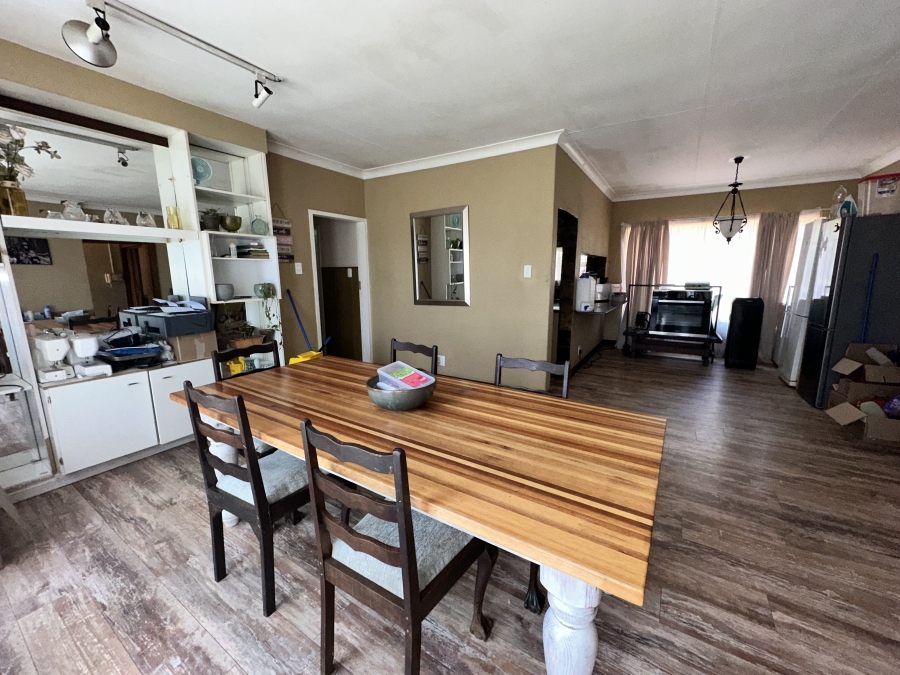 3 Bedroom Property for Sale in Tileba Gauteng