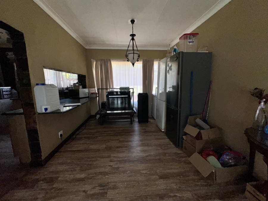 3 Bedroom Property for Sale in Tileba Gauteng