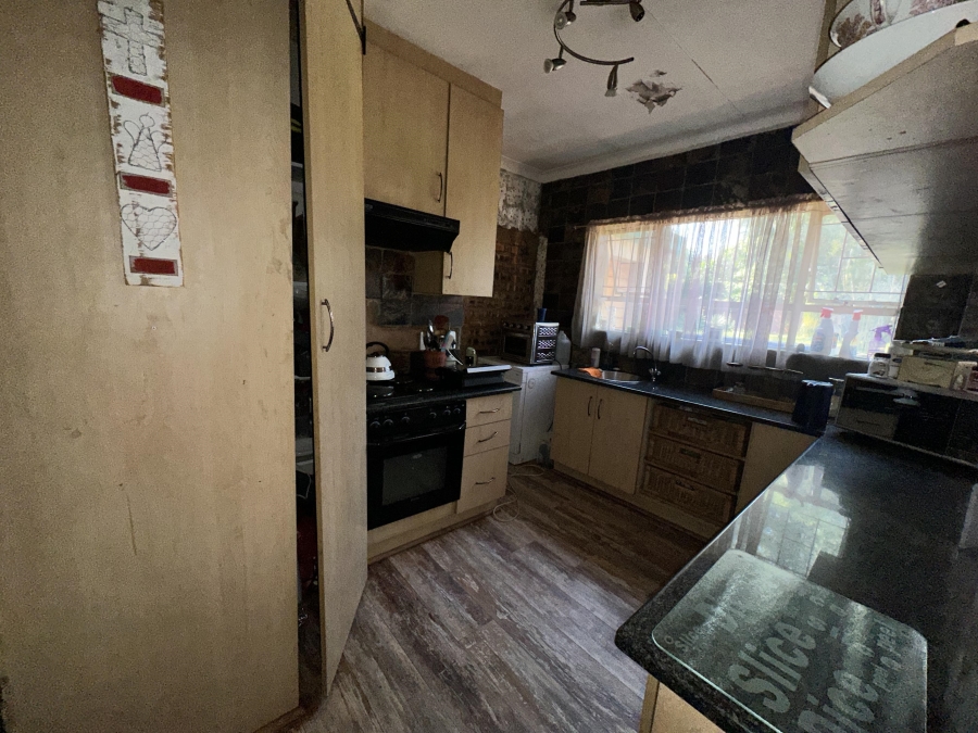 3 Bedroom Property for Sale in Tileba Gauteng