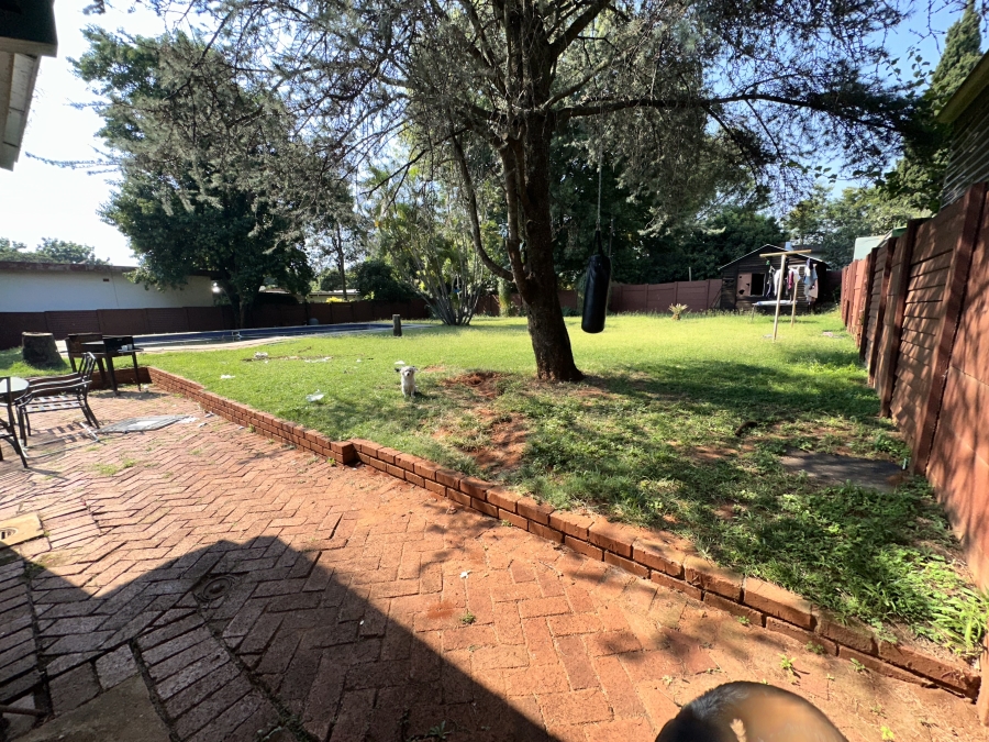 3 Bedroom Property for Sale in Tileba Gauteng