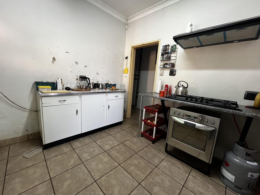 4 Bedroom Property for Sale in Mountain View Gauteng