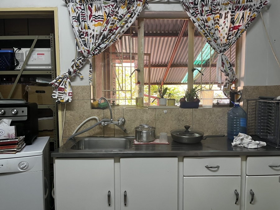 4 Bedroom Property for Sale in Mountain View Gauteng