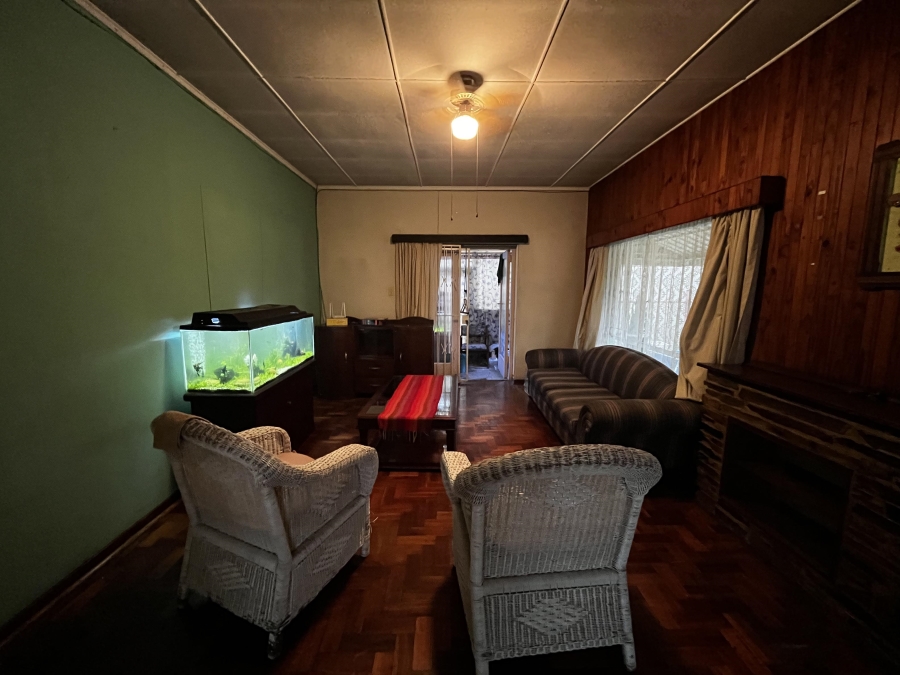 4 Bedroom Property for Sale in Les Marais Gauteng