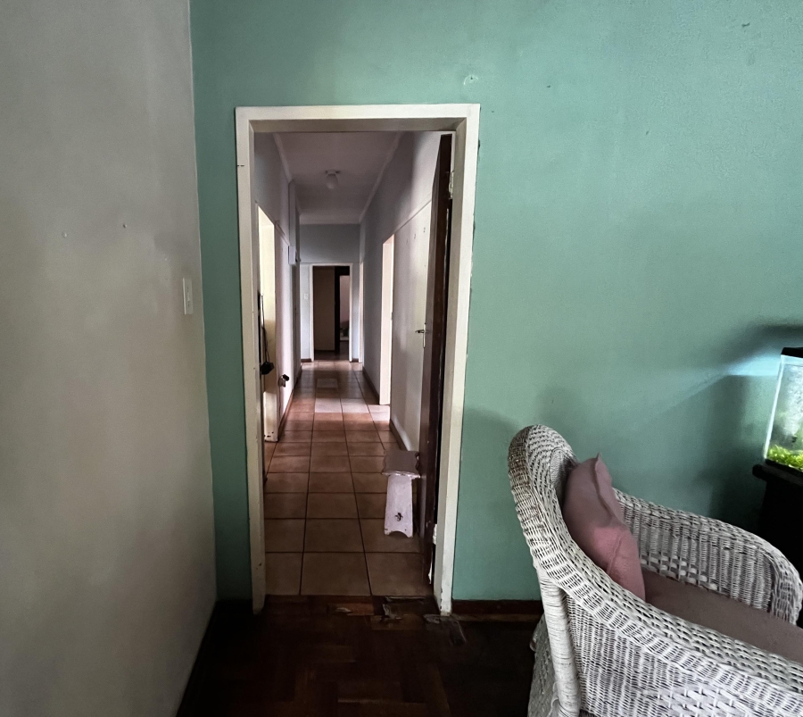 4 Bedroom Property for Sale in Les Marais Gauteng