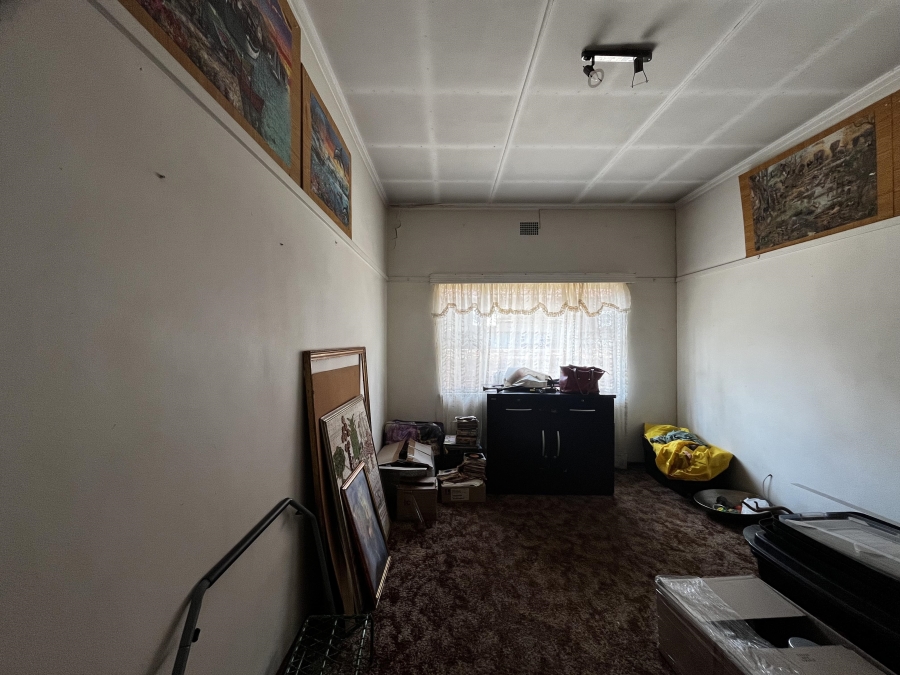 4 Bedroom Property for Sale in Les Marais Gauteng