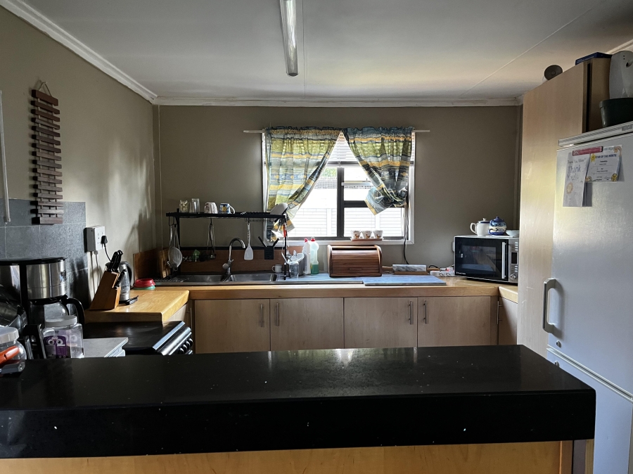 4 Bedroom Property for Sale in Les Marais Gauteng