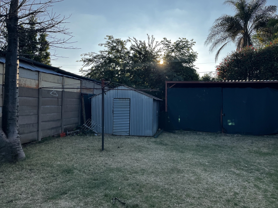 4 Bedroom Property for Sale in Les Marais Gauteng