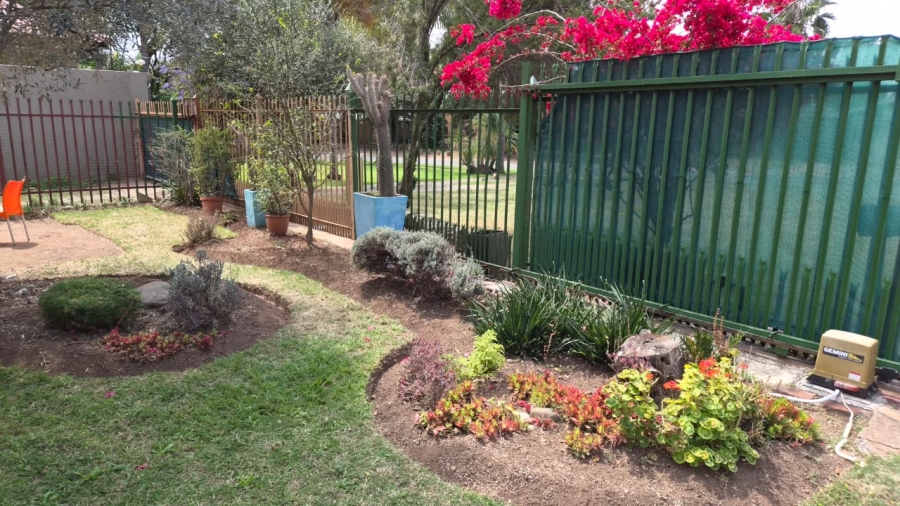 4 Bedroom Property for Sale in Les Marais Gauteng