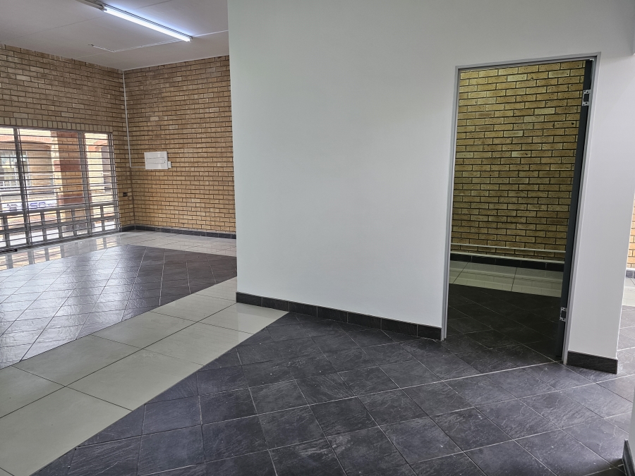 To Let Commercial Property for Rent in Laudium Gauteng