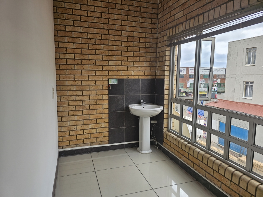 To Let Commercial Property for Rent in Laudium Gauteng