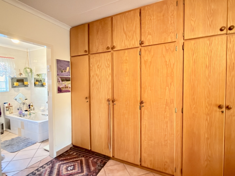 3 Bedroom Property for Sale in Val de Grace Gauteng
