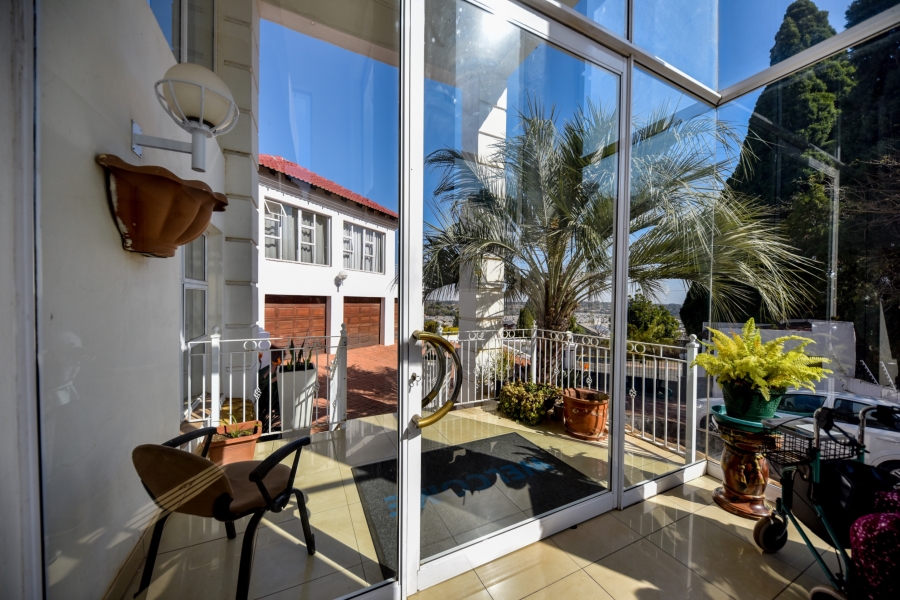 10 Bedroom Property for Sale in Waterkloof Ridge Gauteng