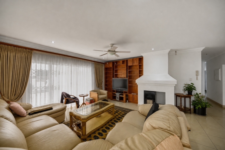 10 Bedroom Property for Sale in Waterkloof Ridge Gauteng