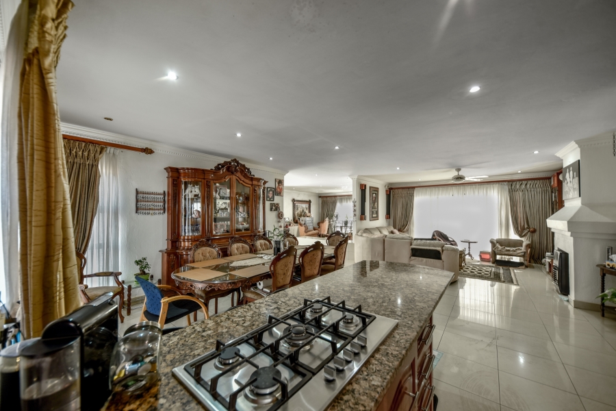 10 Bedroom Property for Sale in Waterkloof Ridge Gauteng