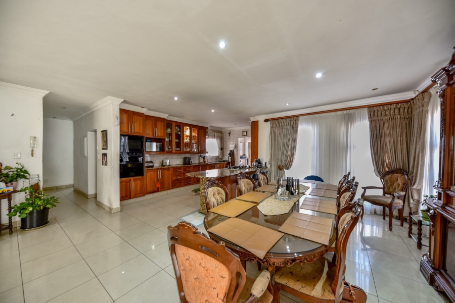 10 Bedroom Property for Sale in Waterkloof Ridge Gauteng
