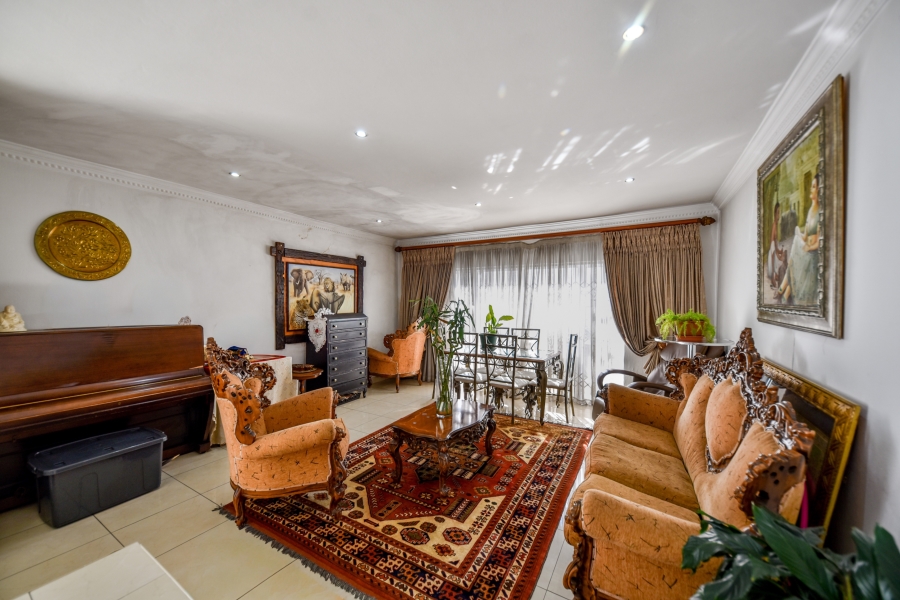 10 Bedroom Property for Sale in Waterkloof Ridge Gauteng