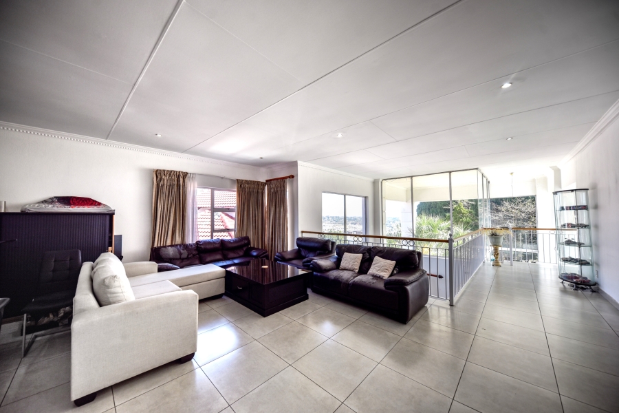 10 Bedroom Property for Sale in Waterkloof Ridge Gauteng