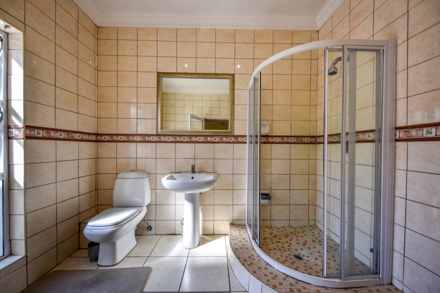 10 Bedroom Property for Sale in Waterkloof Ridge Gauteng
