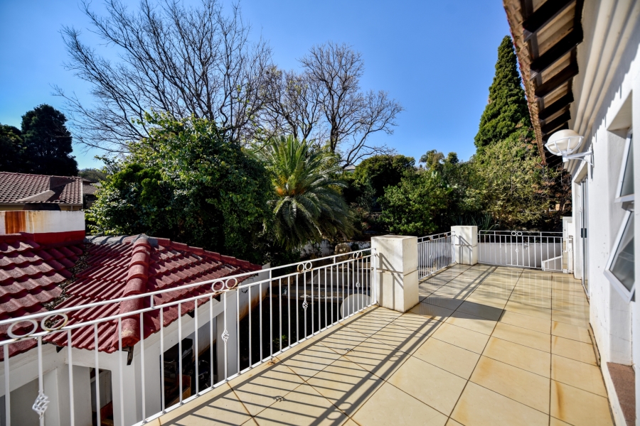 10 Bedroom Property for Sale in Waterkloof Ridge Gauteng