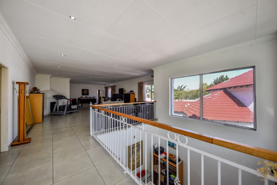 10 Bedroom Property for Sale in Waterkloof Ridge Gauteng