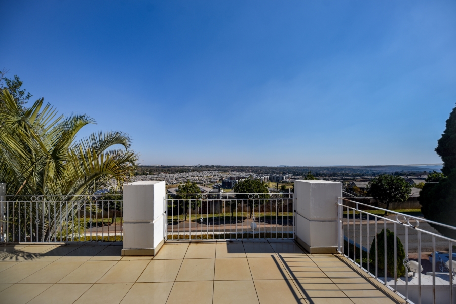 10 Bedroom Property for Sale in Waterkloof Ridge Gauteng