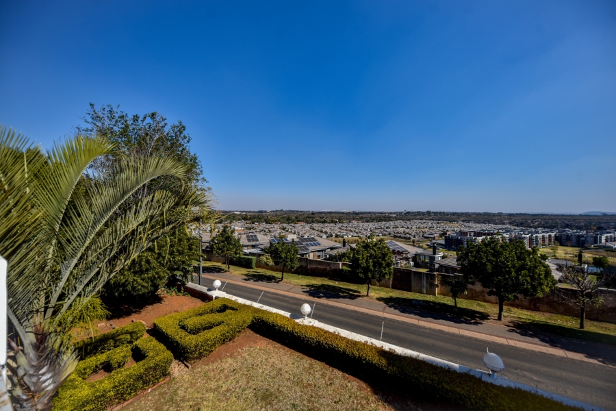 10 Bedroom Property for Sale in Waterkloof Ridge Gauteng