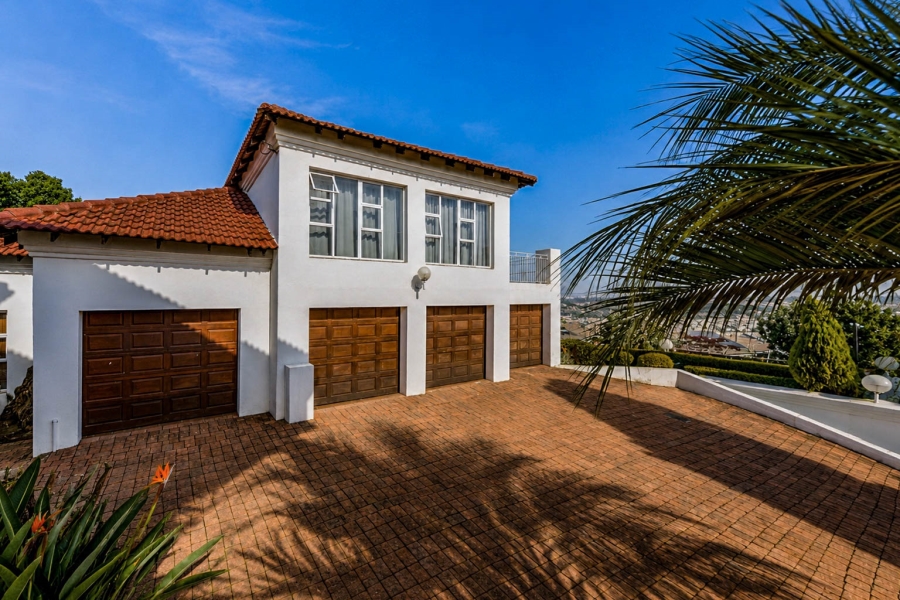 10 Bedroom Property for Sale in Waterkloof Ridge Gauteng