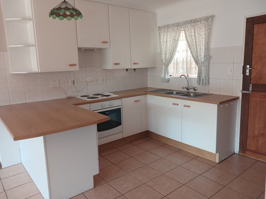 3 Bedroom Property for Sale in Die Hoewes Gauteng